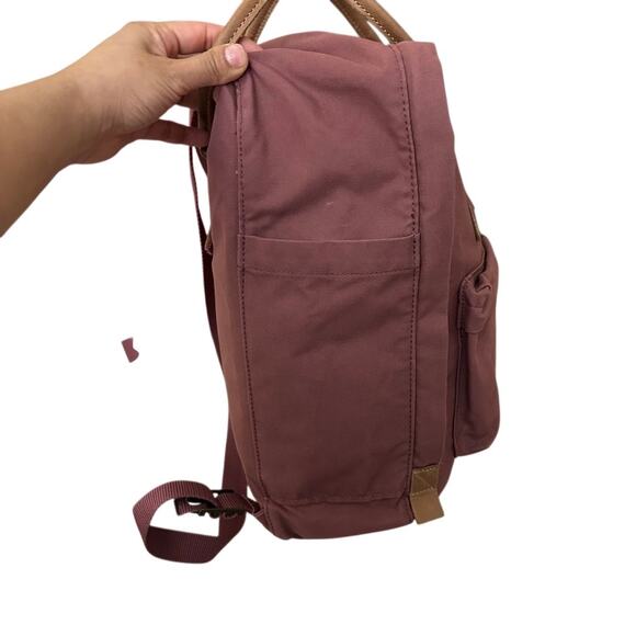 Fjällräven Kånken No. 2 backpack Mesa Purple Color Rare main image 9